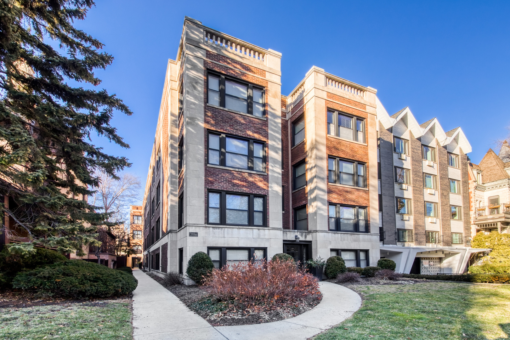 554 W Deming Place Unit: 2