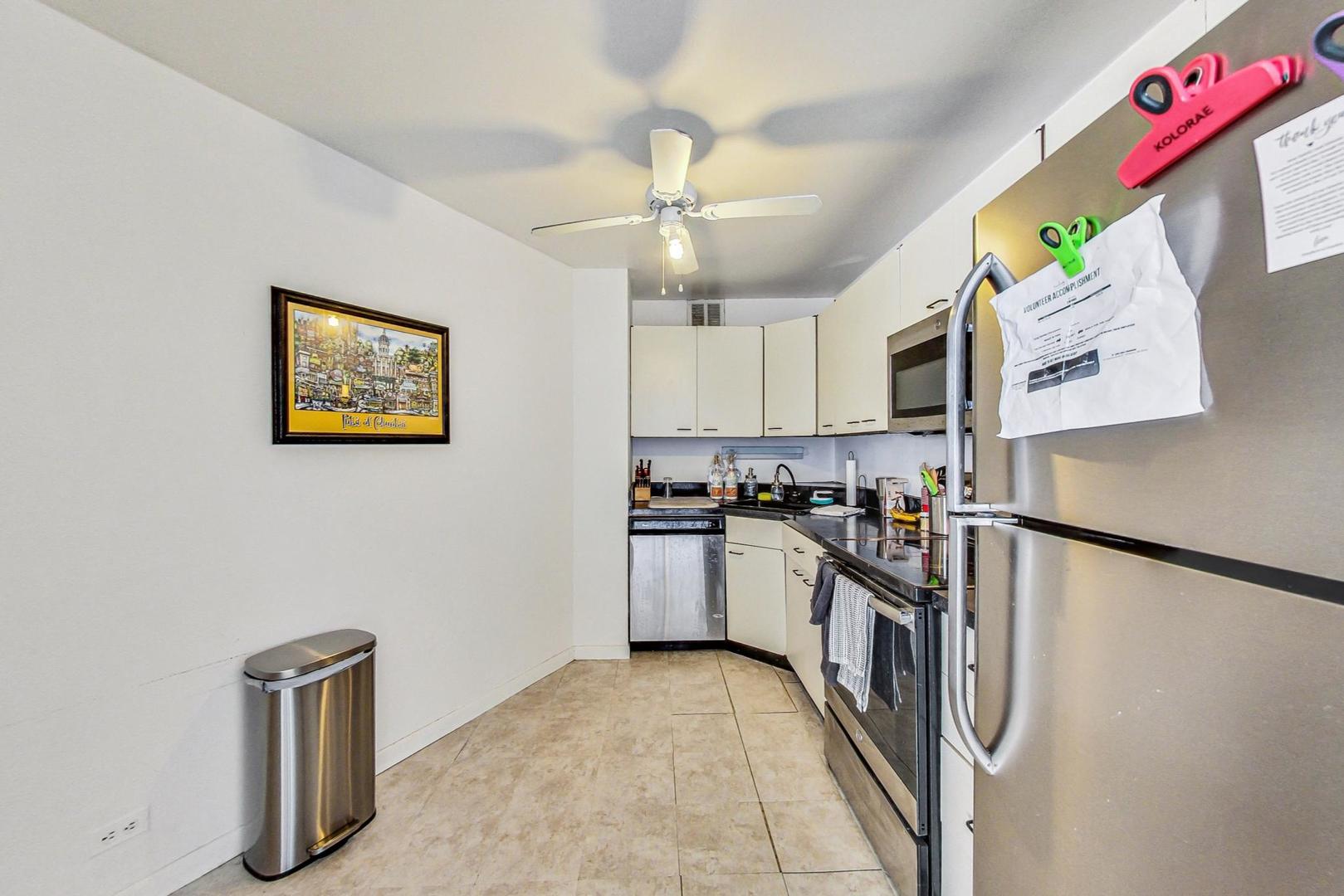 2626 N Lakeview Avenue Unit: 2804