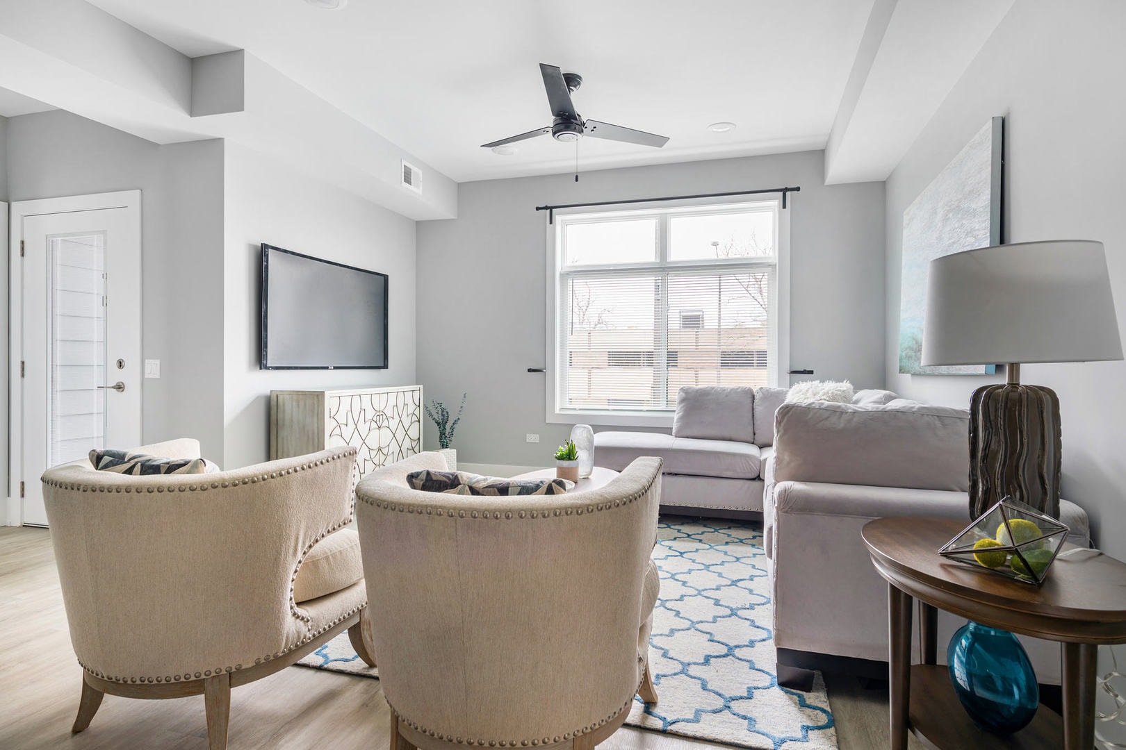 504 Lyman Avenue Unit: 306