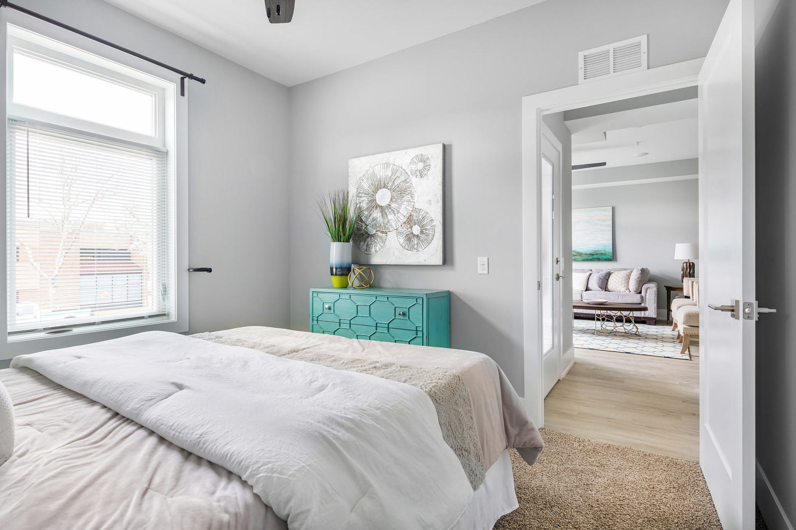 504 Lyman Avenue Unit: 306