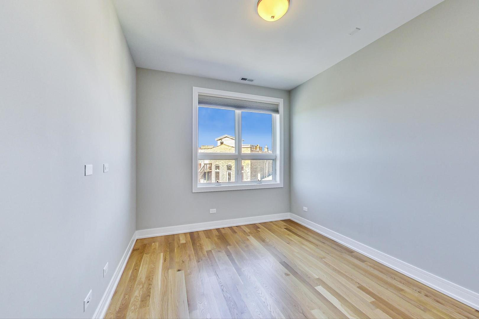 1317 N Larrabee Street Unit: 404