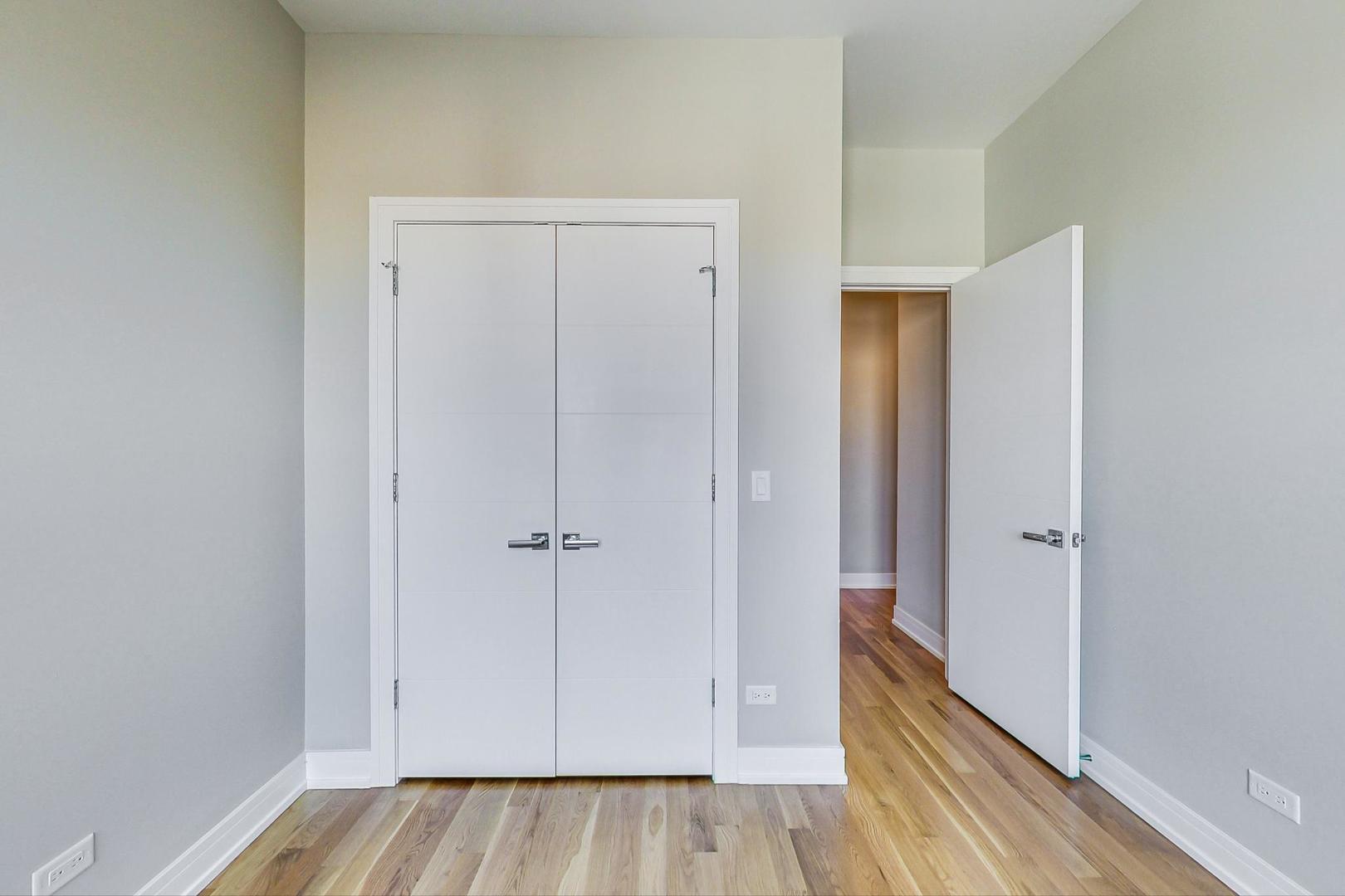 1317 N Larrabee Street Unit: 404