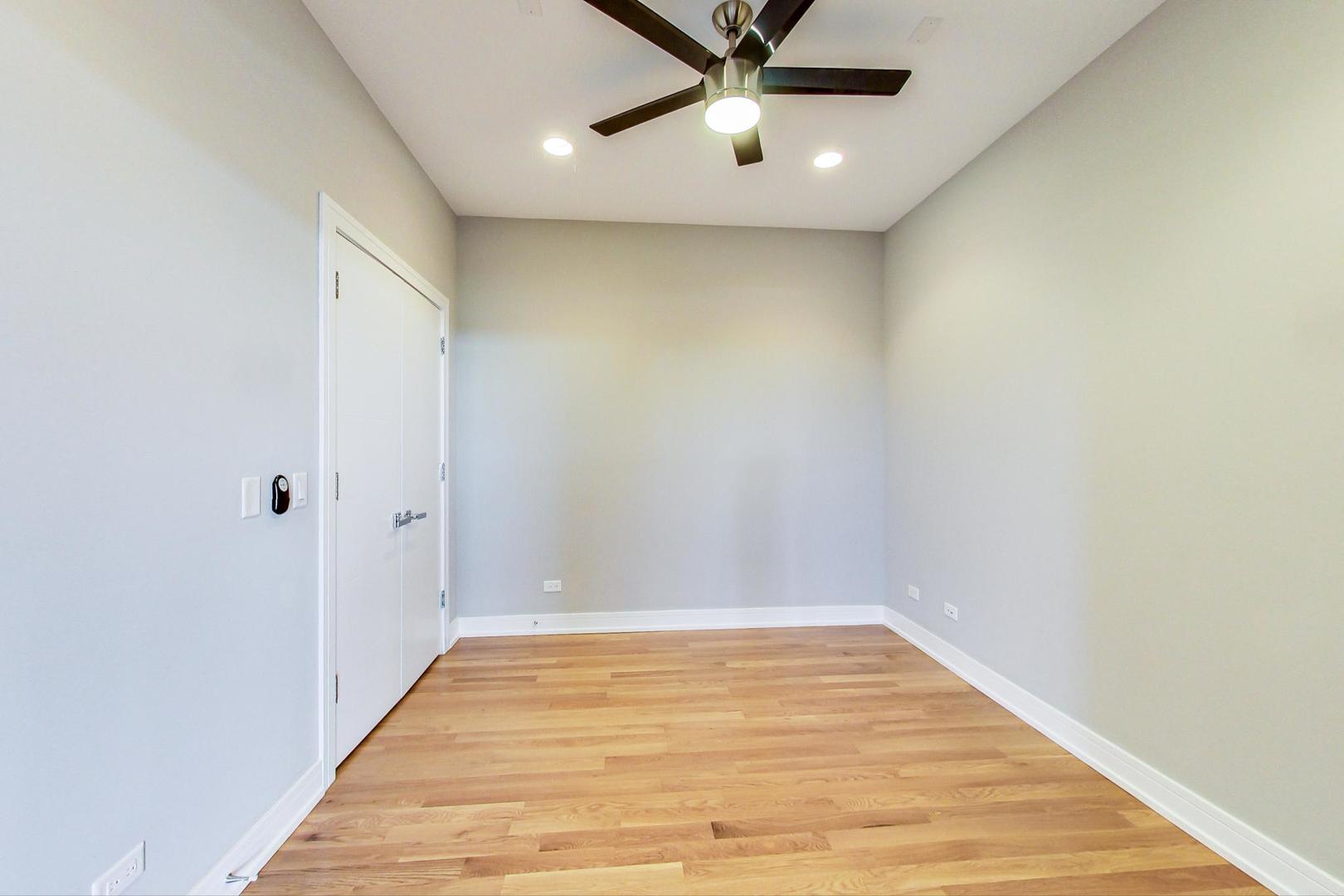 1317 N Larrabee Street Unit: 404