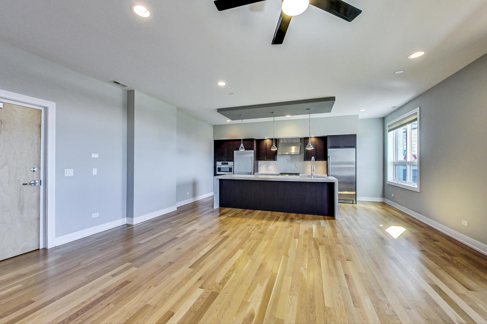 1317 N Larrabee Street Unit: 404