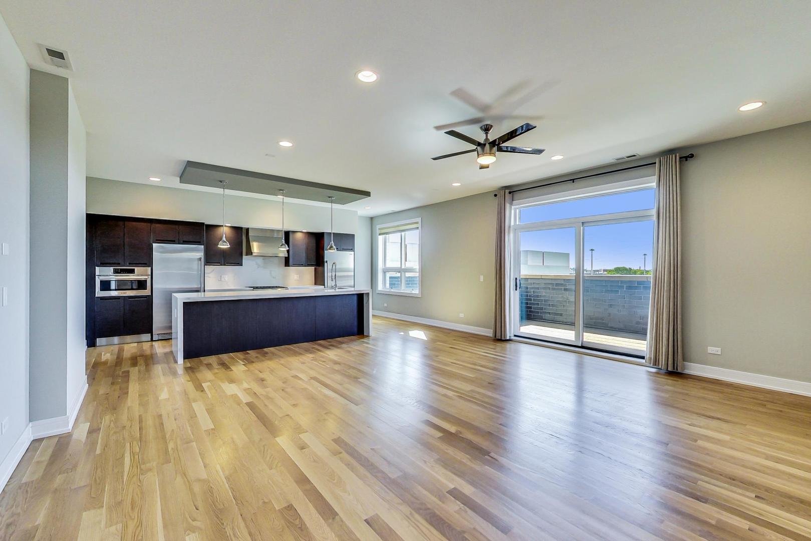 1317 N Larrabee Street Unit: 404