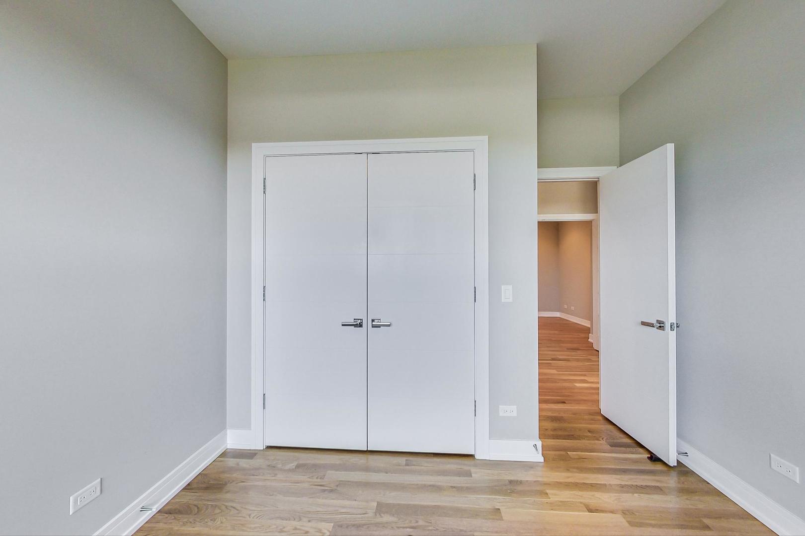 1317 N Larrabee Street Unit: 404