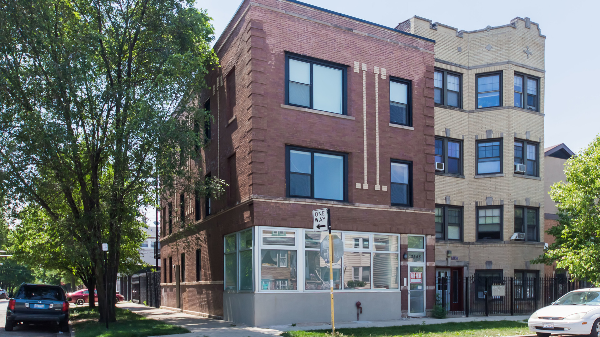 3545 W Palmer Street Unit: 2