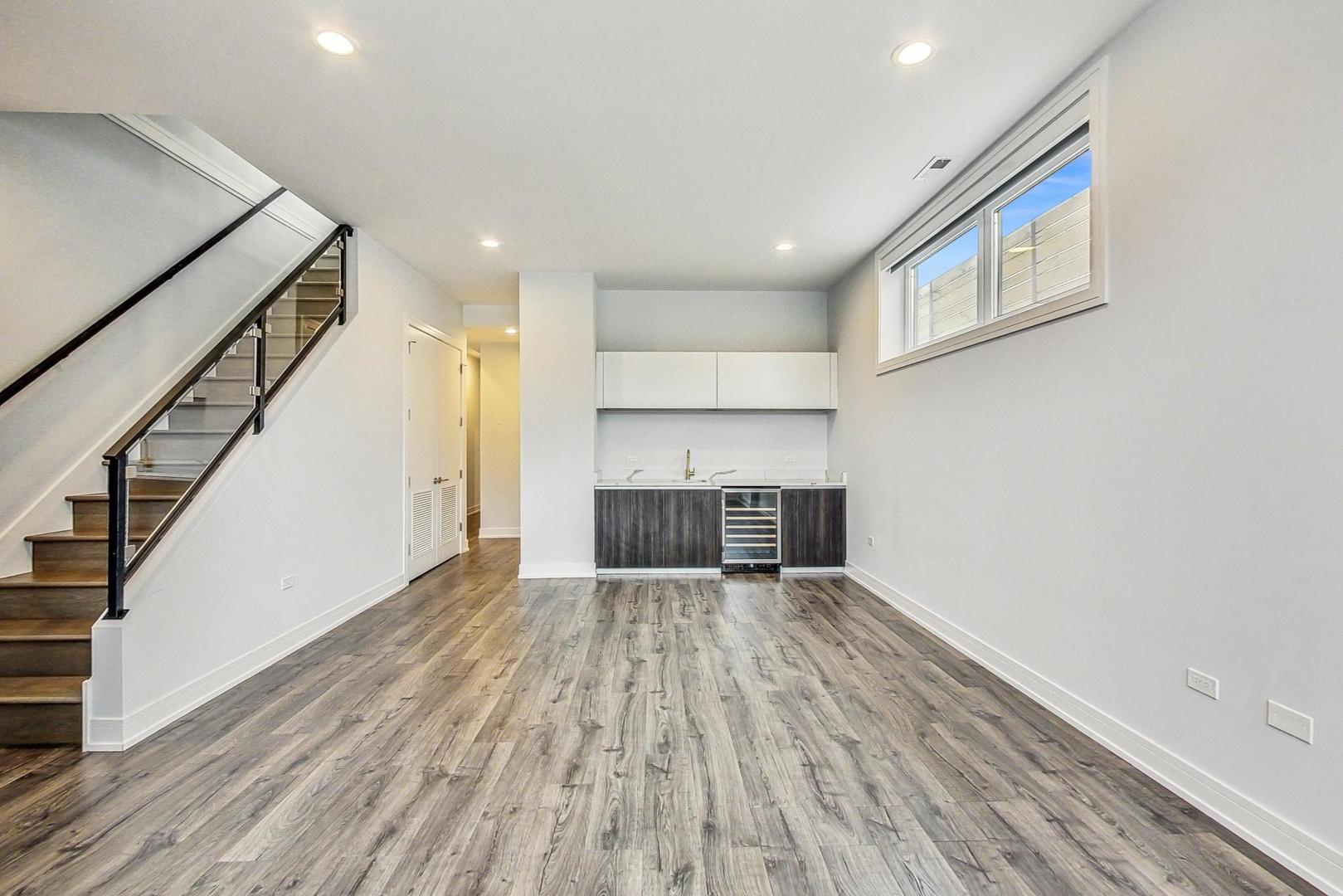 1328 W Hubbard Street Unit: 1