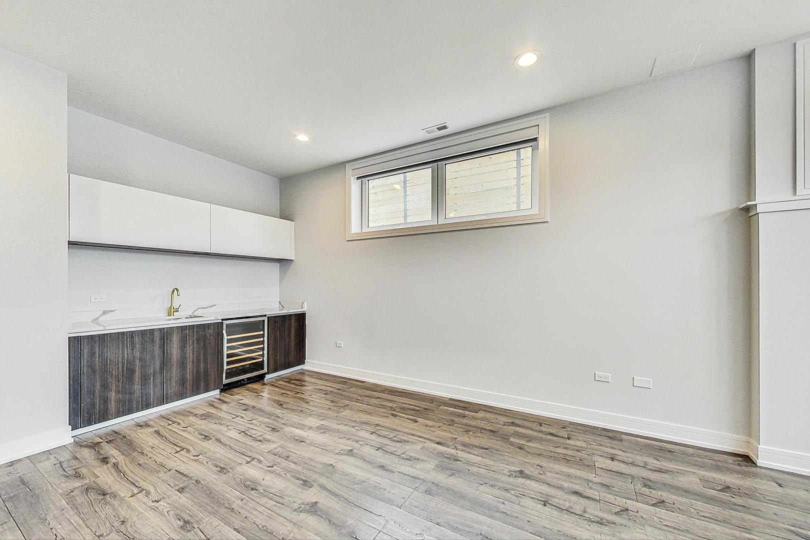 1328 W Hubbard Street Unit: 1