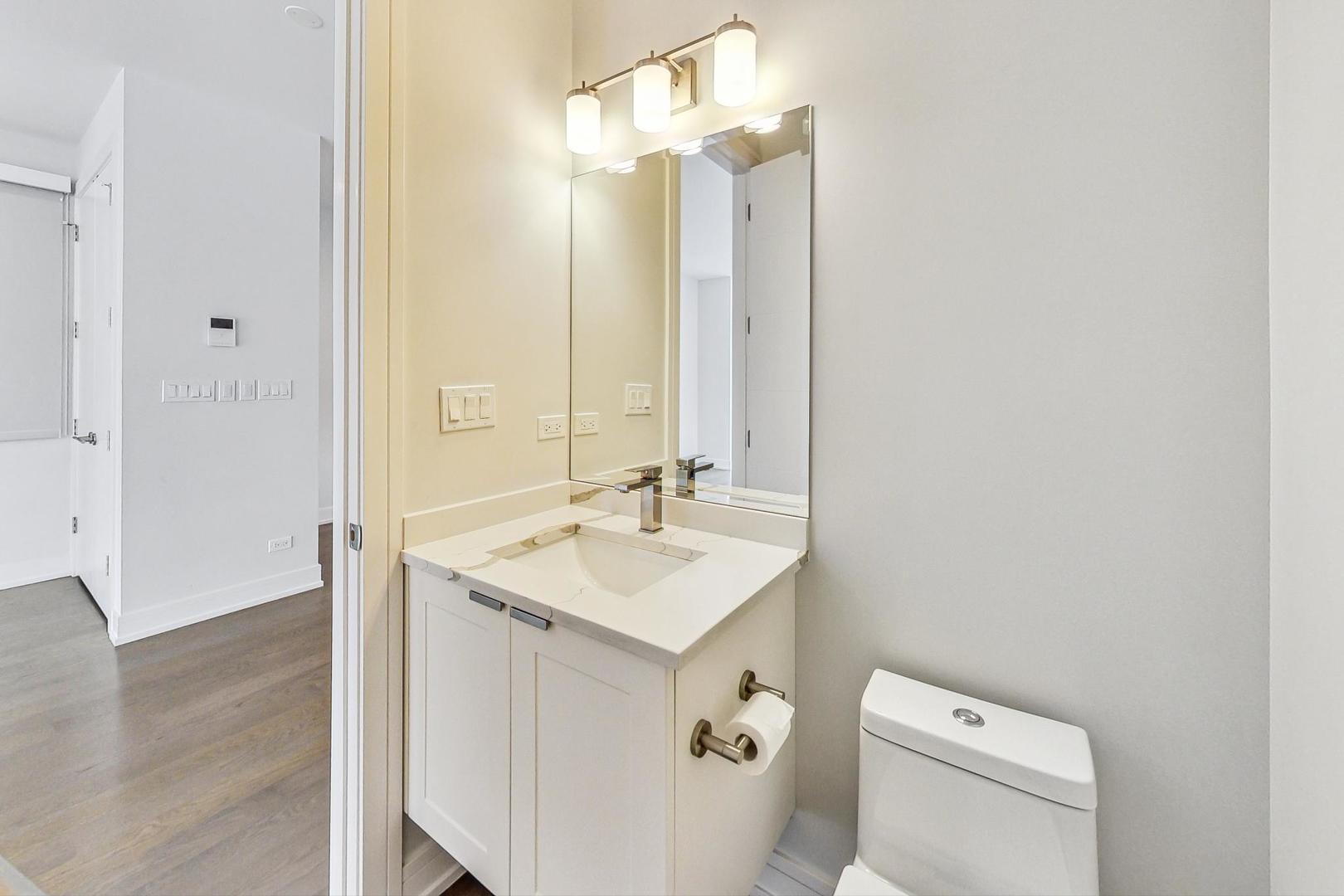 1328 W Hubbard Street Unit: 1
