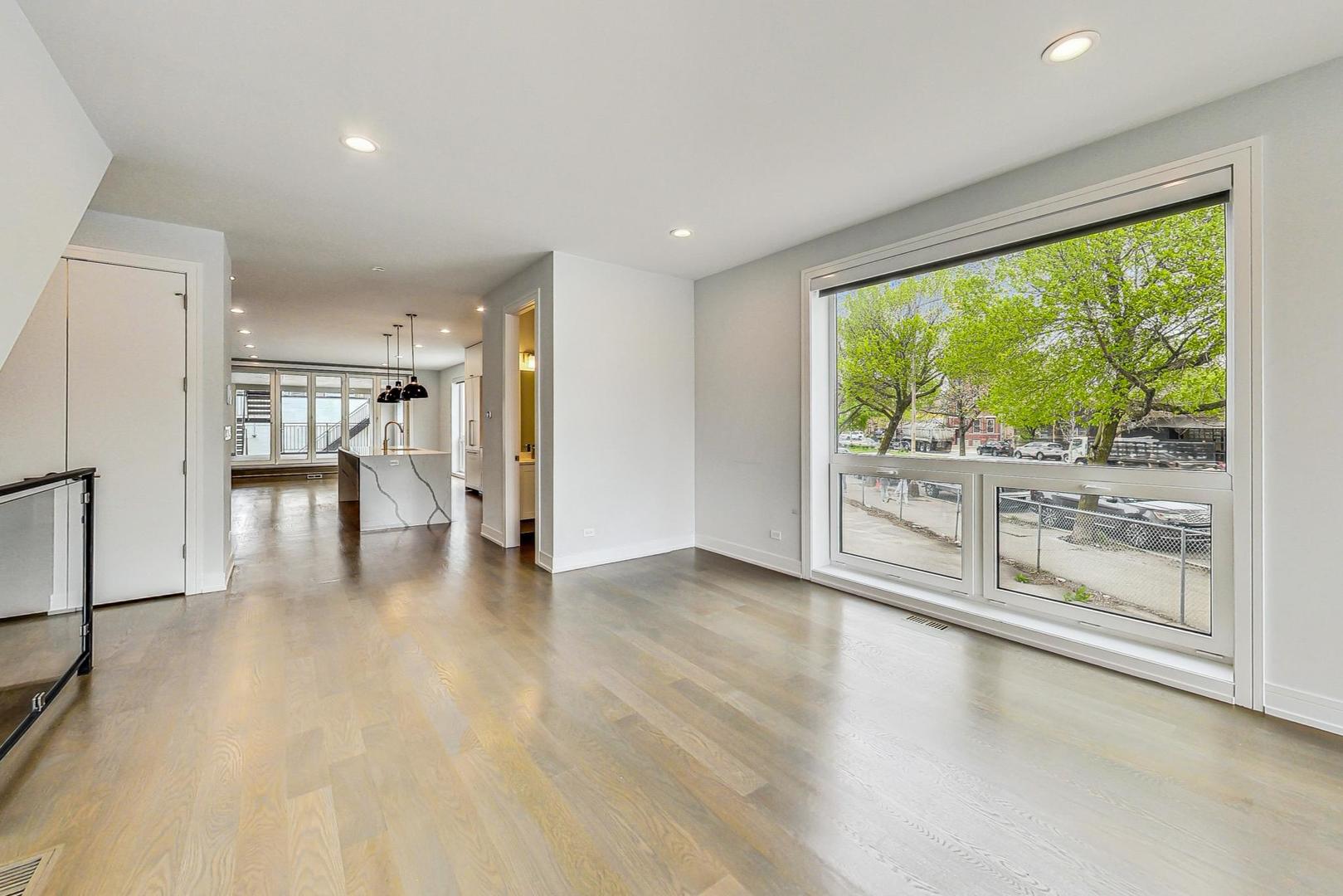 1328 W Hubbard Street Unit: 1