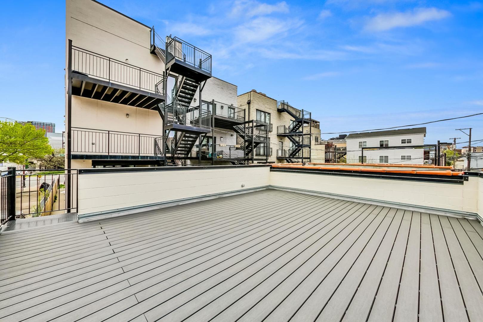1328 W Hubbard Street Unit: 1