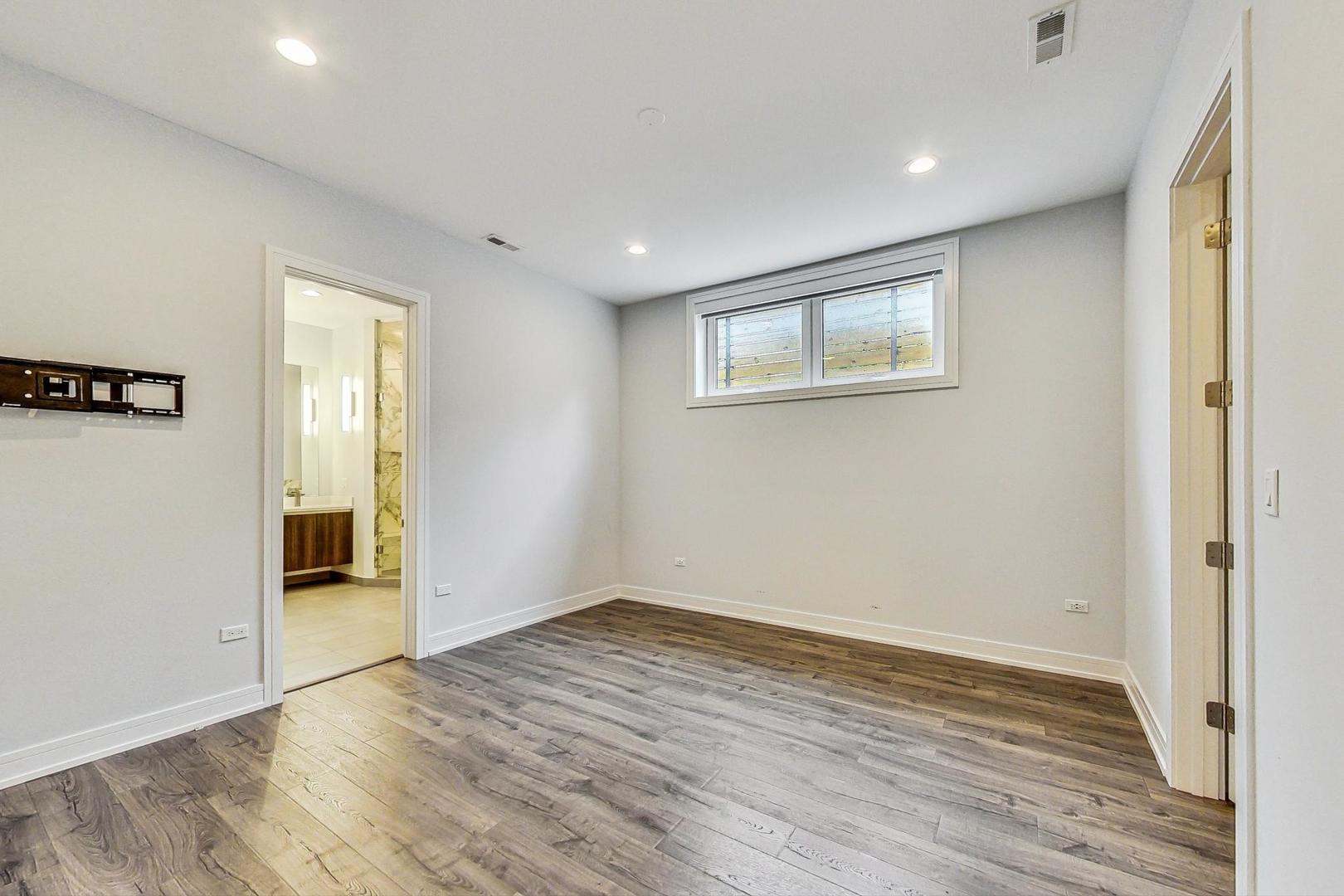1328 W Hubbard Street Unit: 1