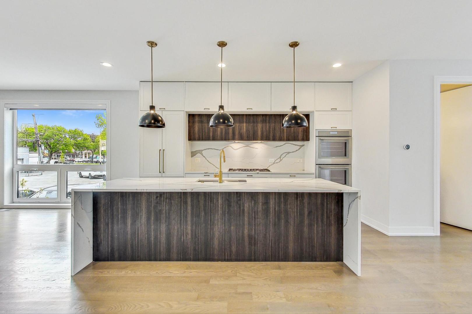 1328 W Hubbard Street Unit: 1