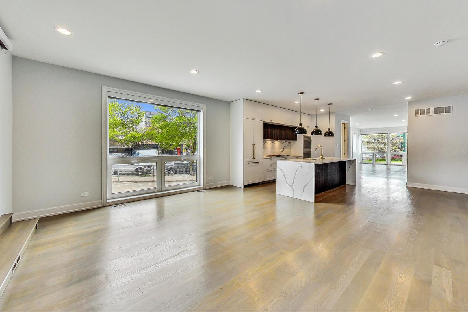 1328 W Hubbard Street Unit: 1