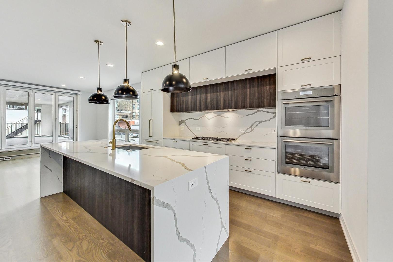 1328 W Hubbard Street Unit: 1