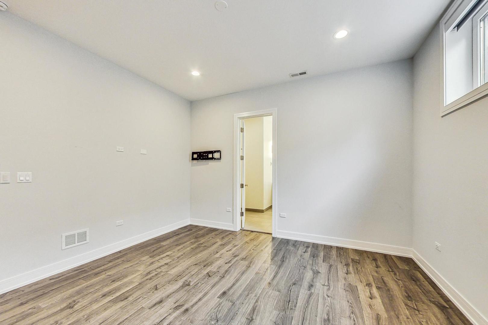1328 W Hubbard Street Unit: 1