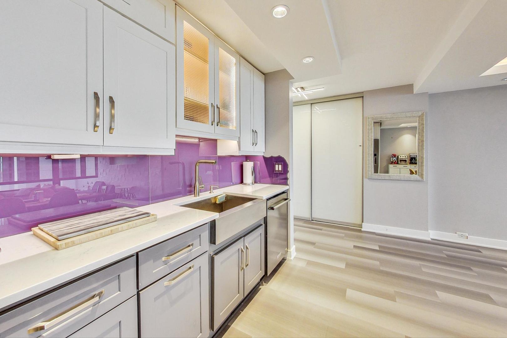 900 N LAKE SHORE Drive Unit: 509