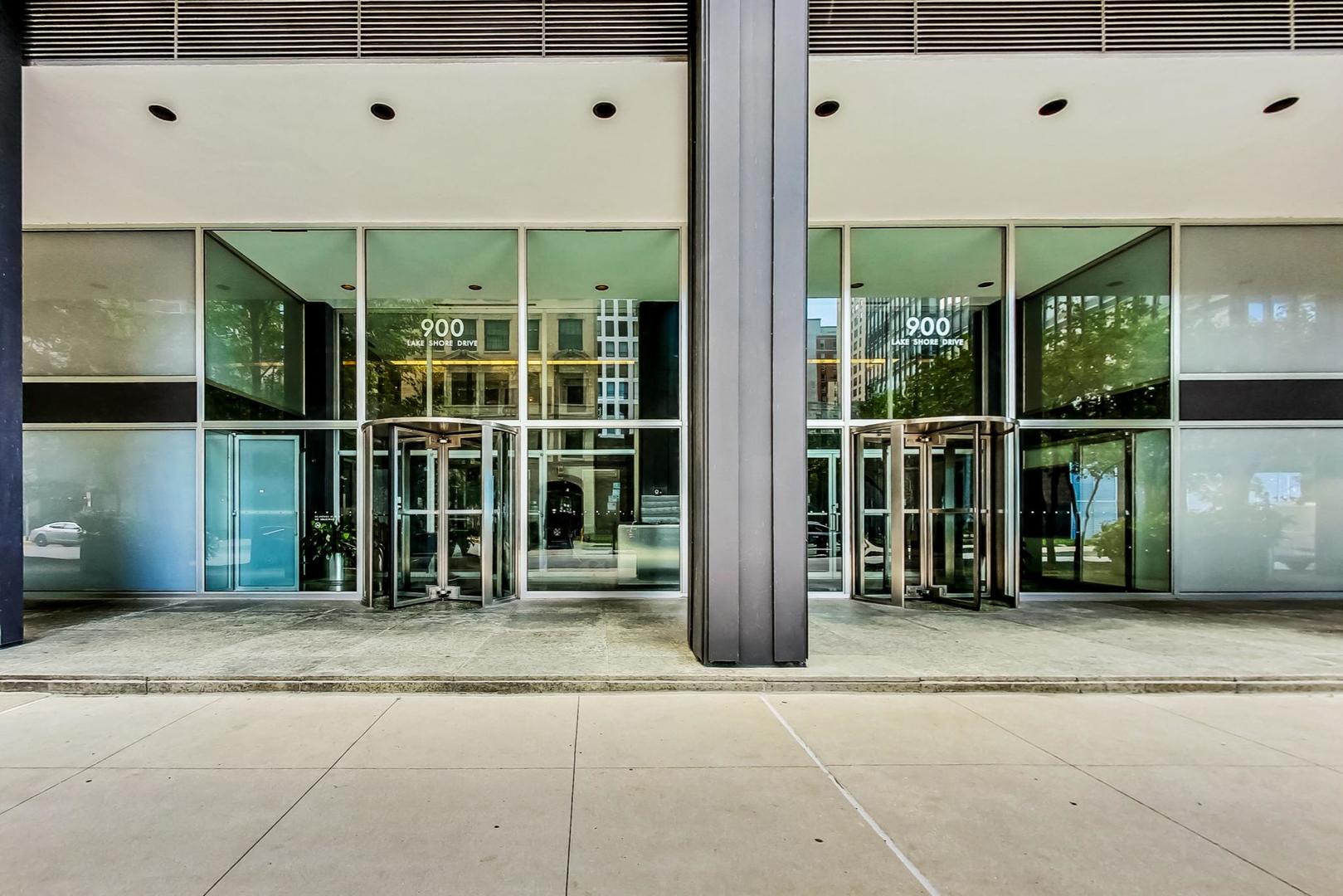 900 N LAKE SHORE Drive Unit: 509