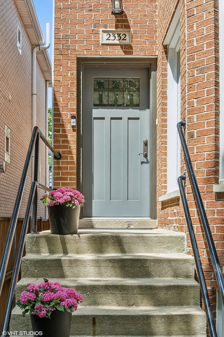 2332 W McLean Avenue