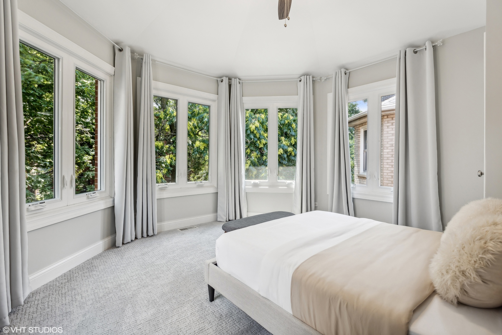 2332 W McLean Avenue