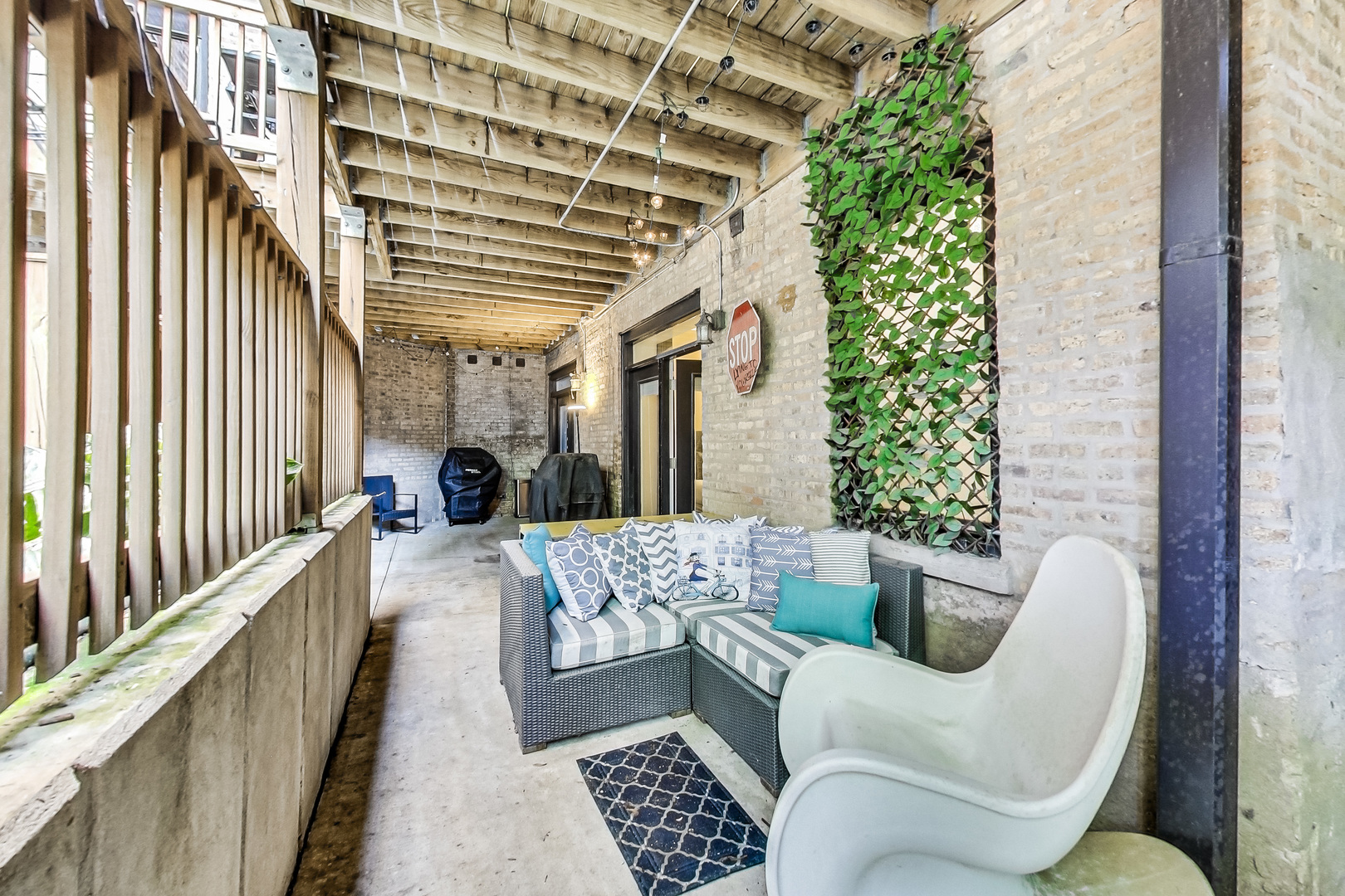 5026 N Hermitage Avenue Unit: G