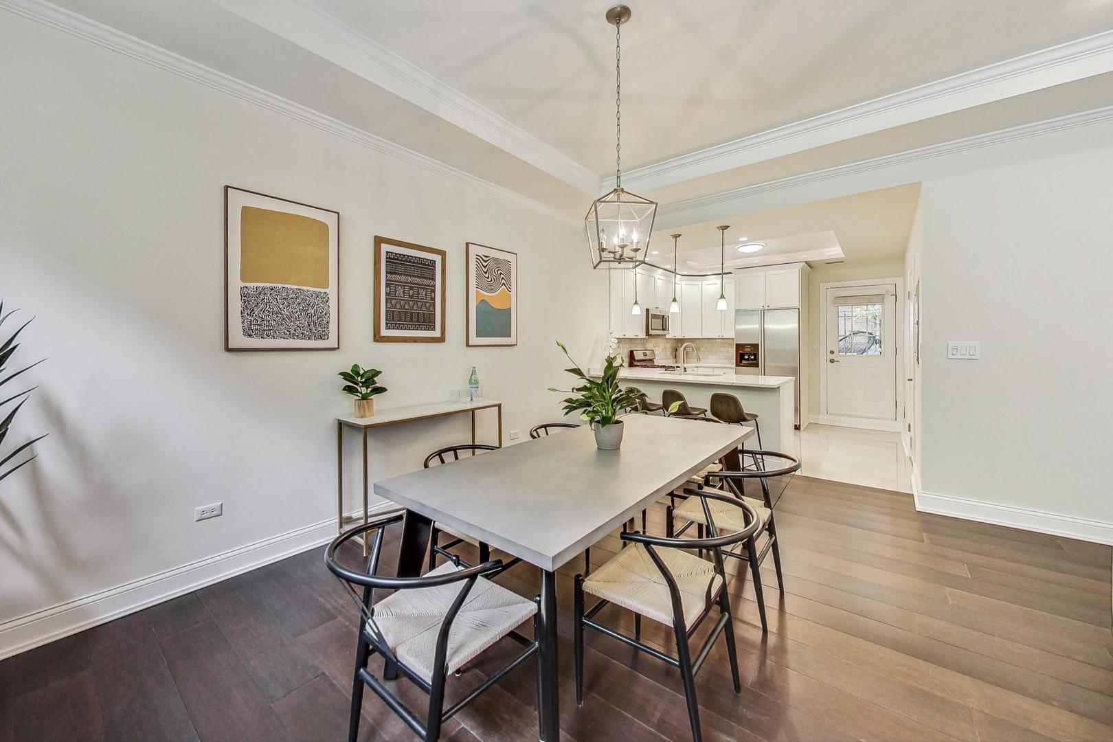 1108 W Pratt Boulevard Unit: G
