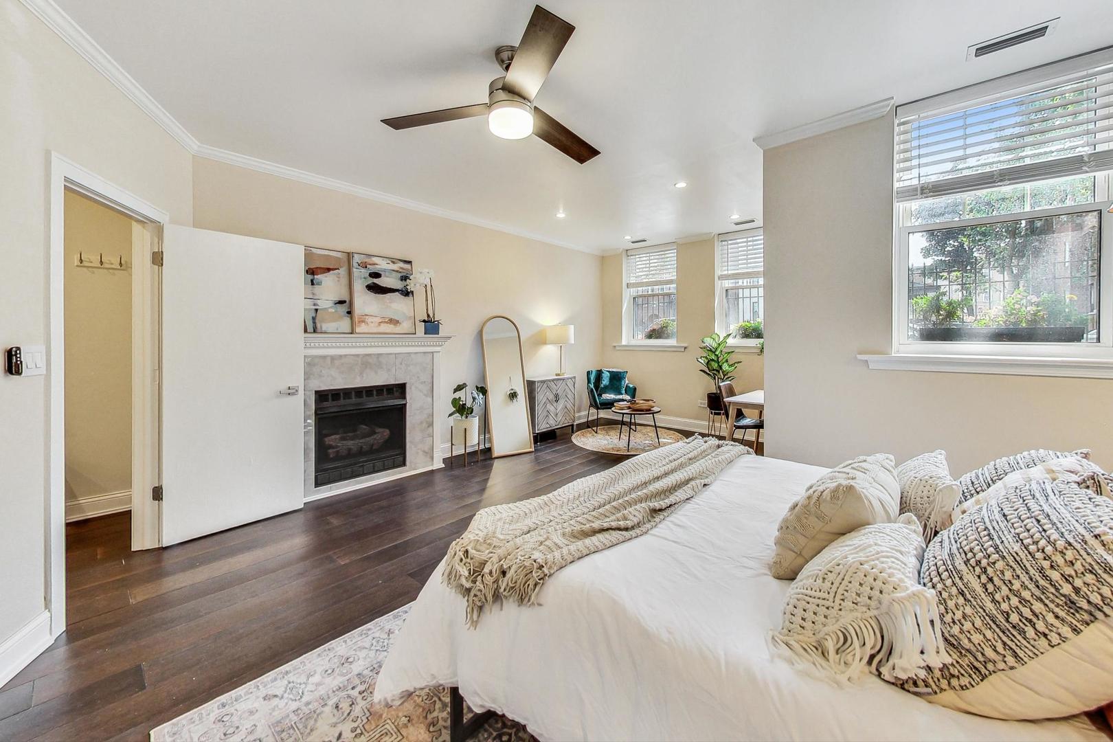 1108 W Pratt Boulevard Unit: G