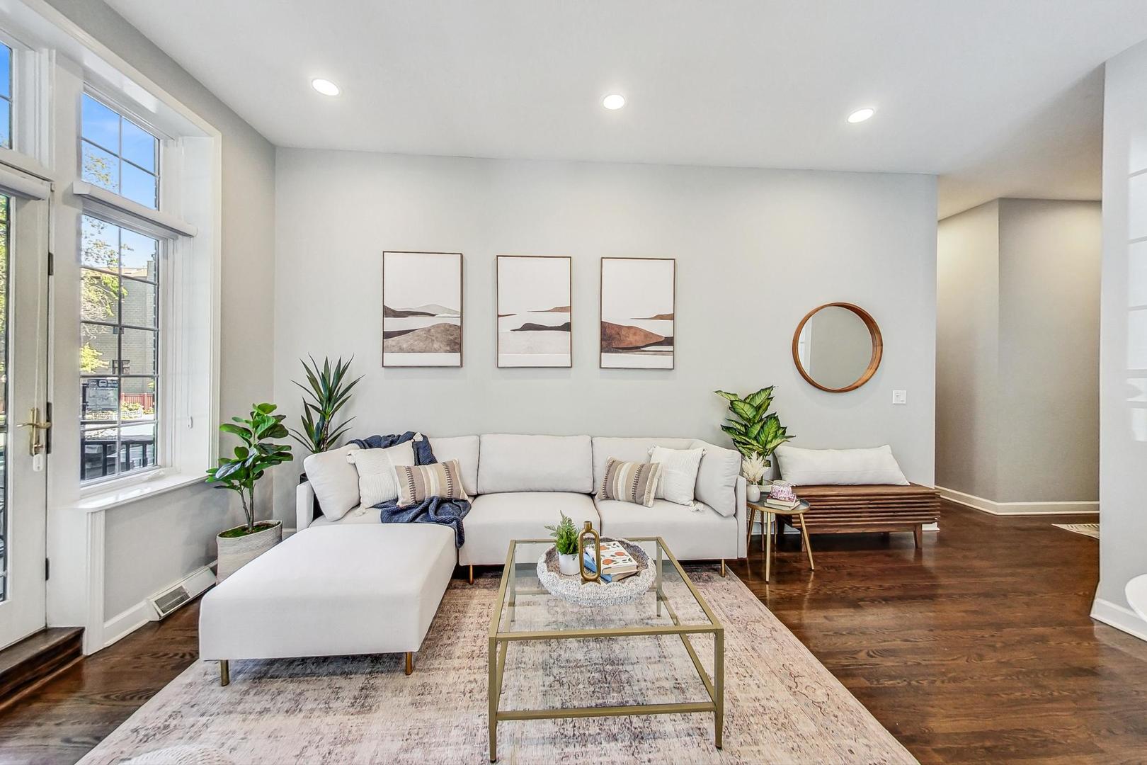1903 W Armitage Avenue Unit: 1W