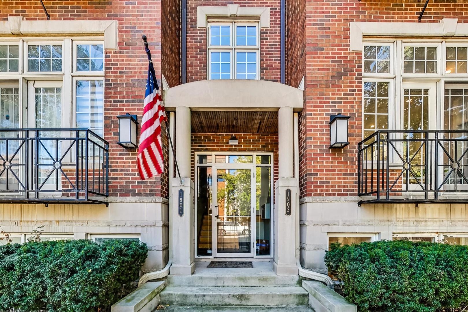 1903 W Armitage Avenue Unit: 1W