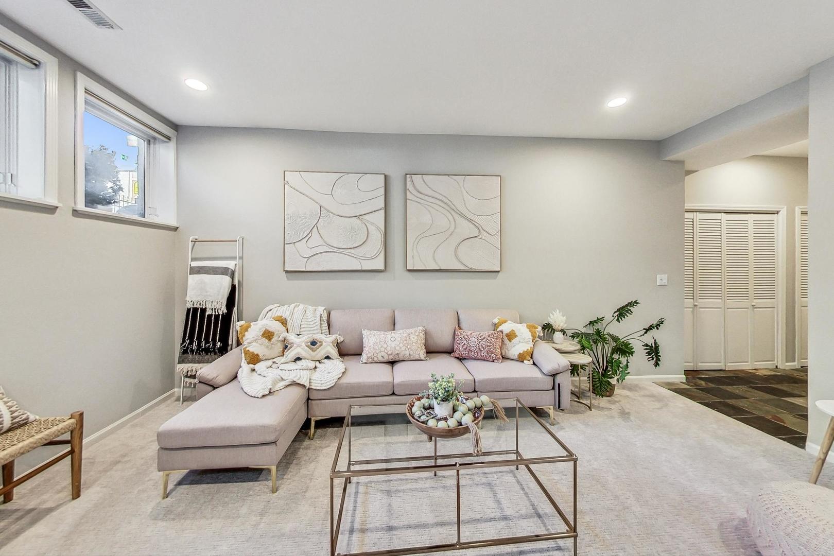 1903 W Armitage Avenue Unit: 1W