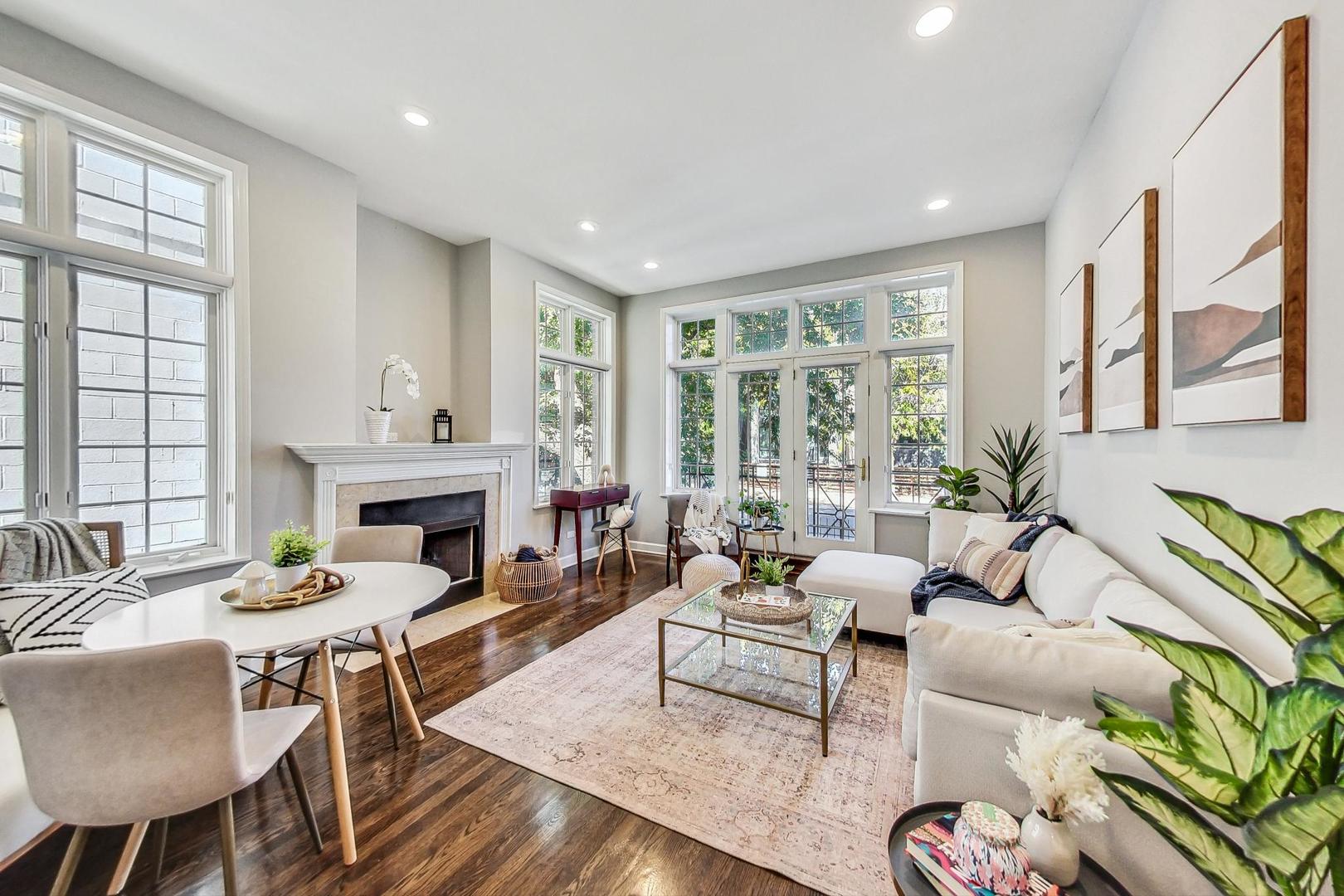 1903 W Armitage Avenue Unit: 1W