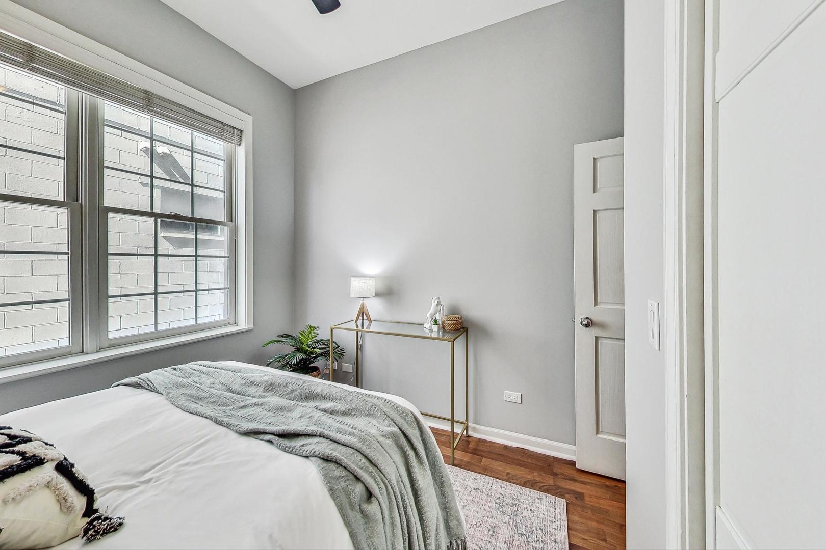 1903 W Armitage Avenue Unit: 1W