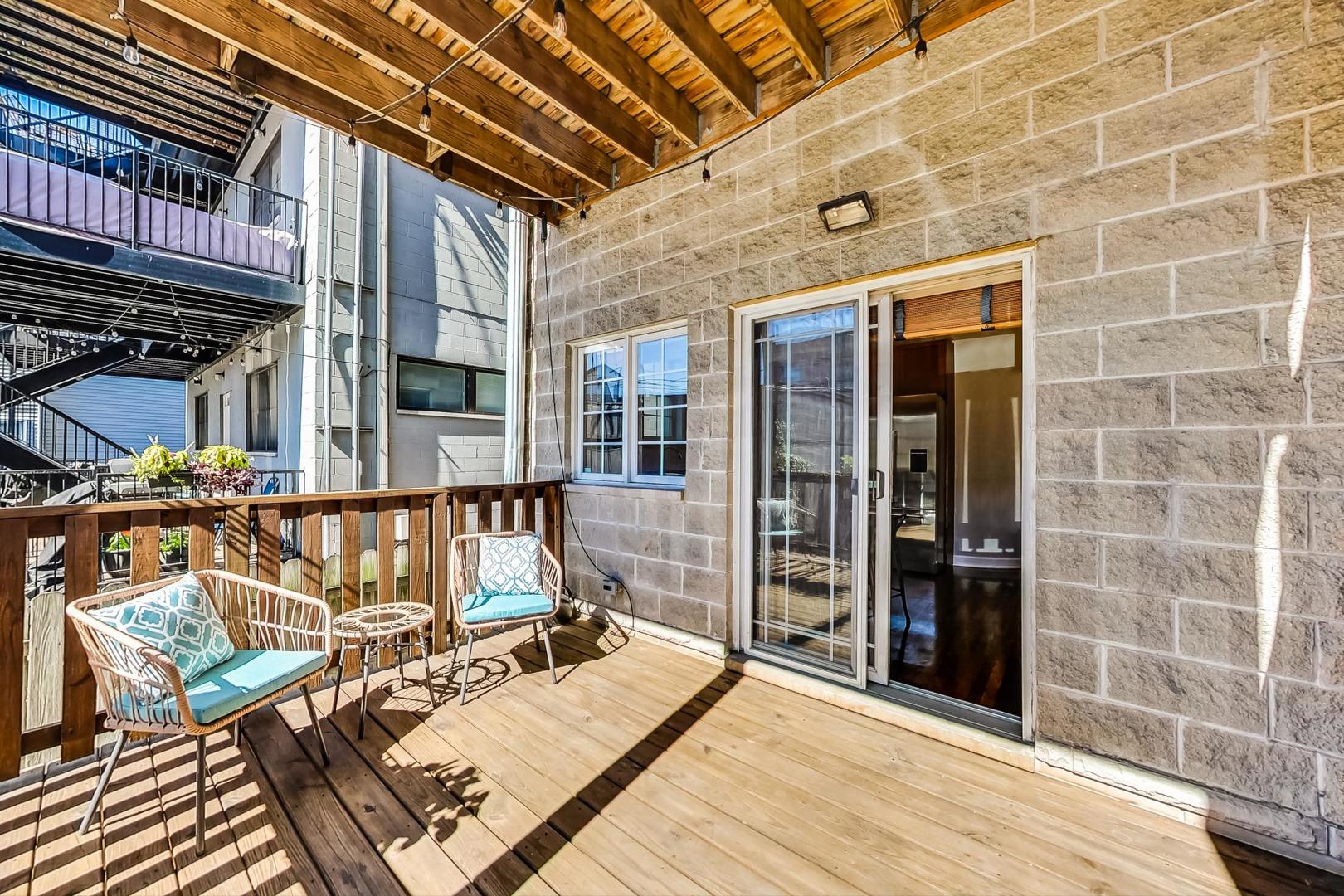 1903 W Armitage Avenue Unit: 1W