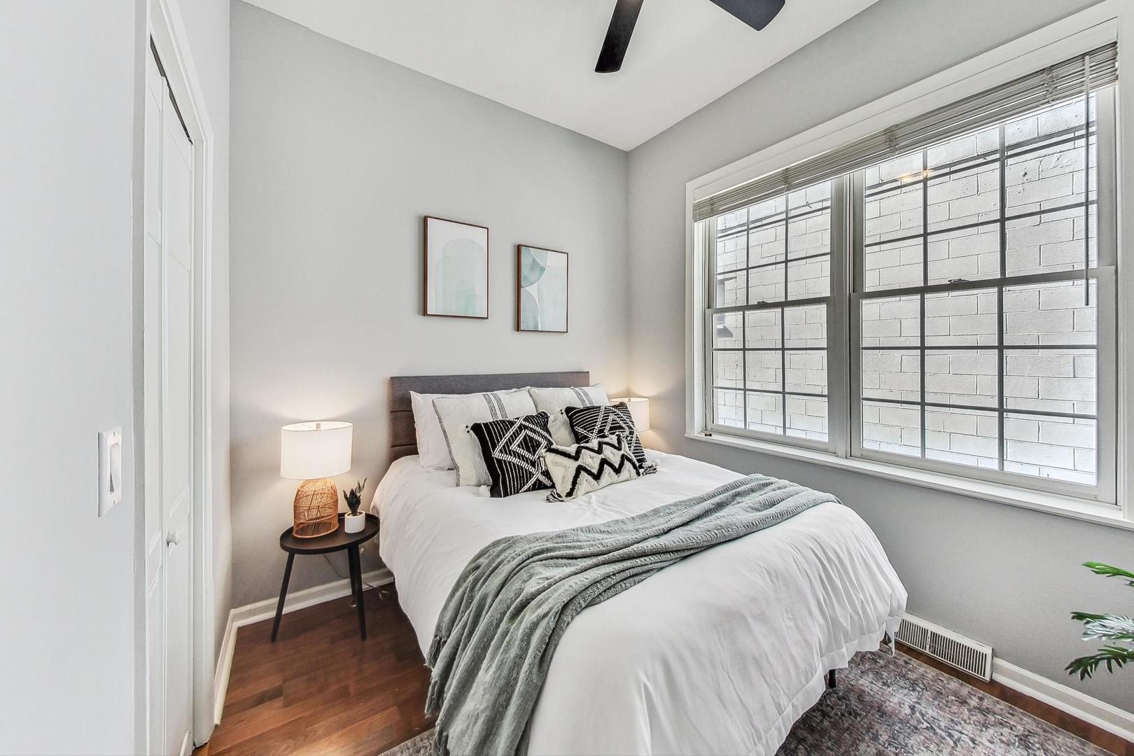 1903 W Armitage Avenue Unit: 1W