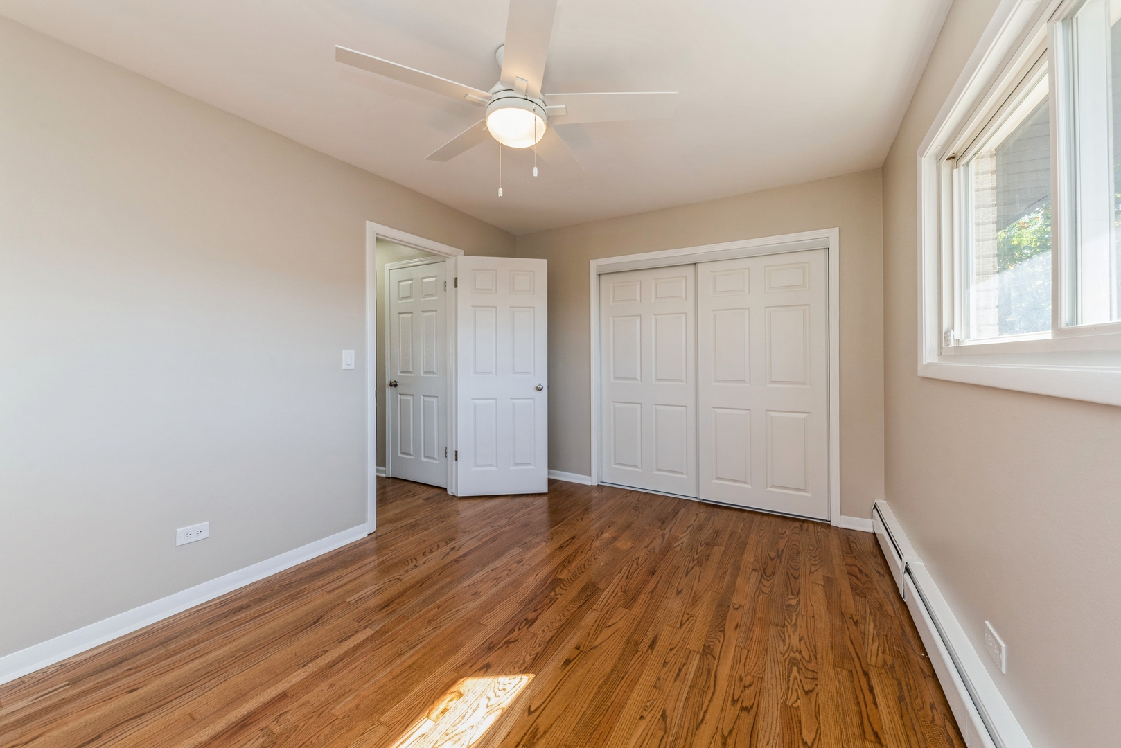 235 E Palatine Road Unit: 2E