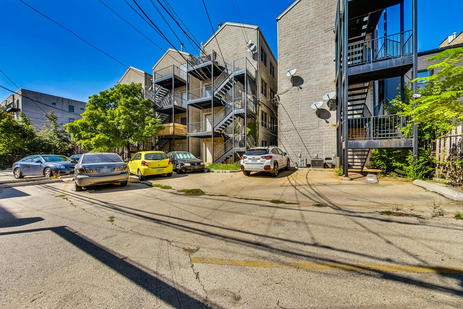 2455 W Harrison Street Unit: 3