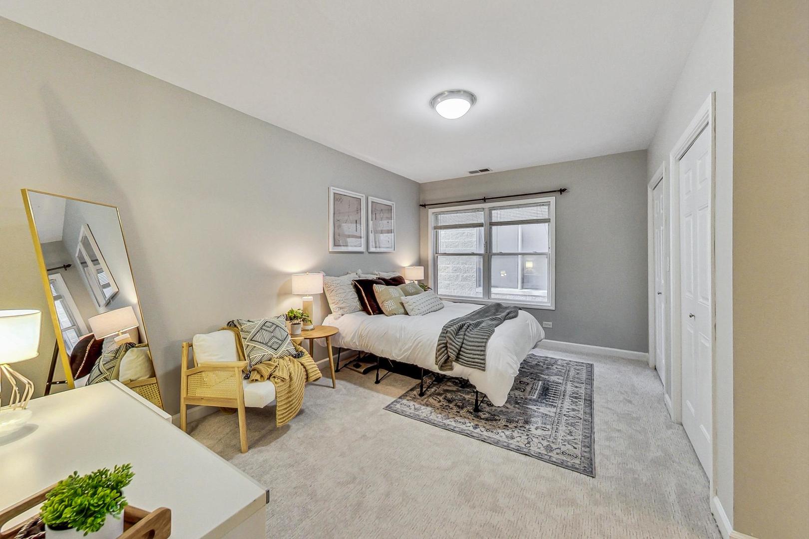2455 W Harrison Street Unit: 3