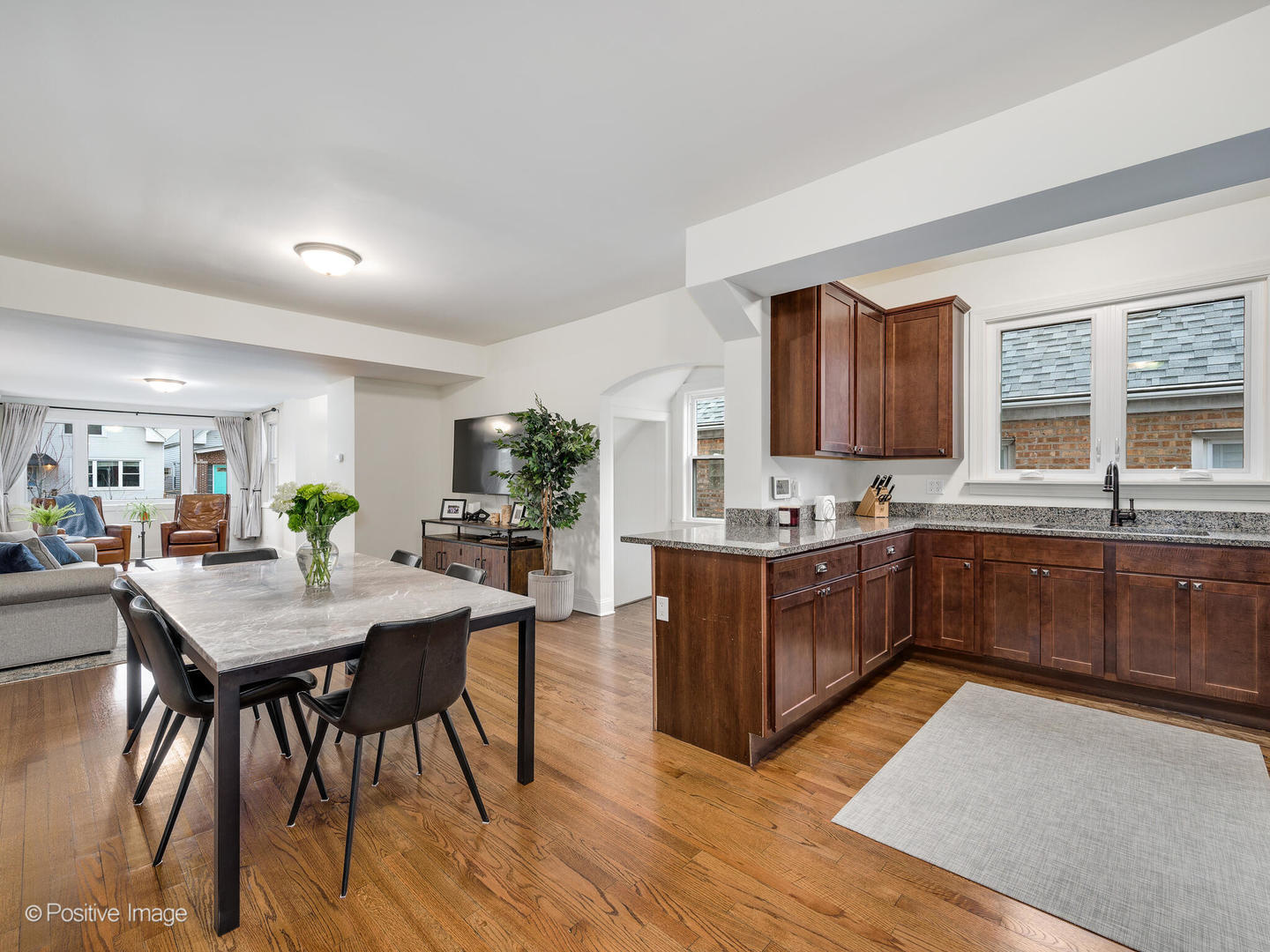 4726 W Patterson Avenue