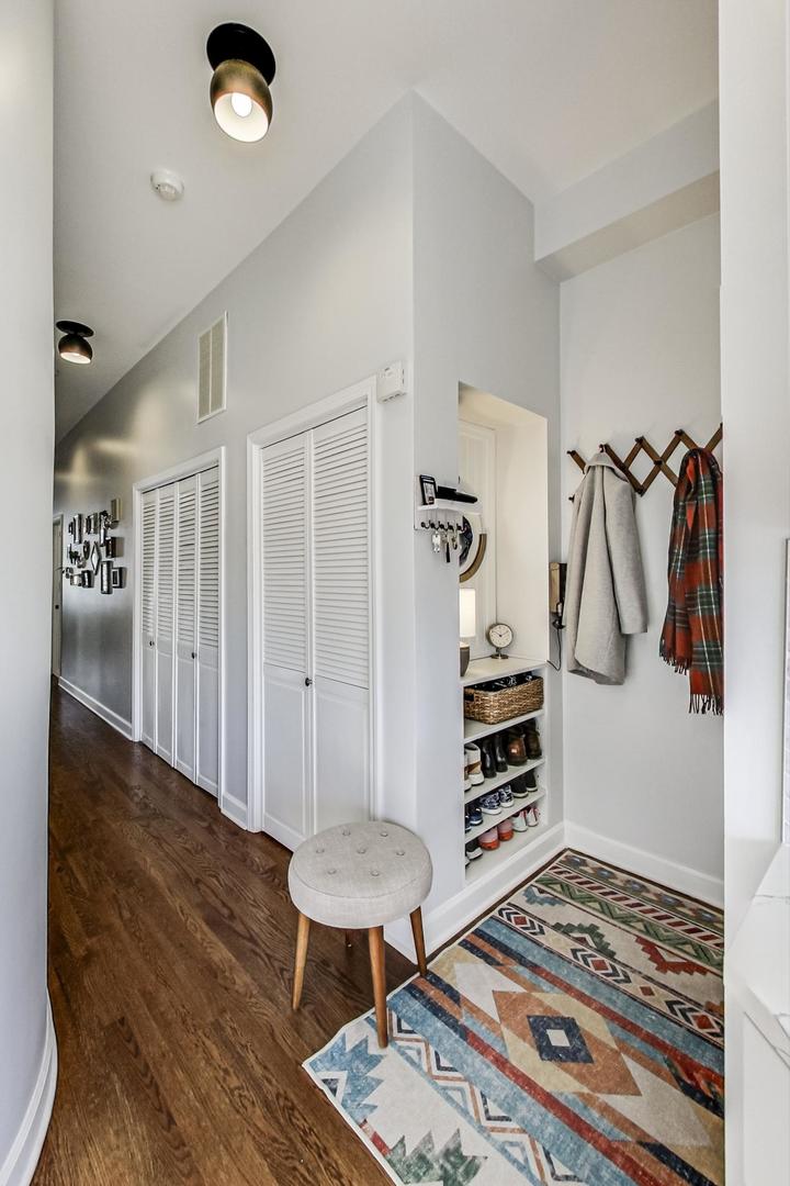 1903 W Armitage Avenue Unit: 2W