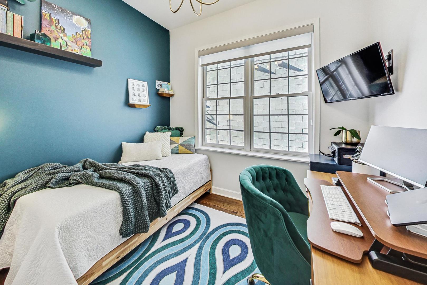 1903 W Armitage Avenue Unit: 2W
