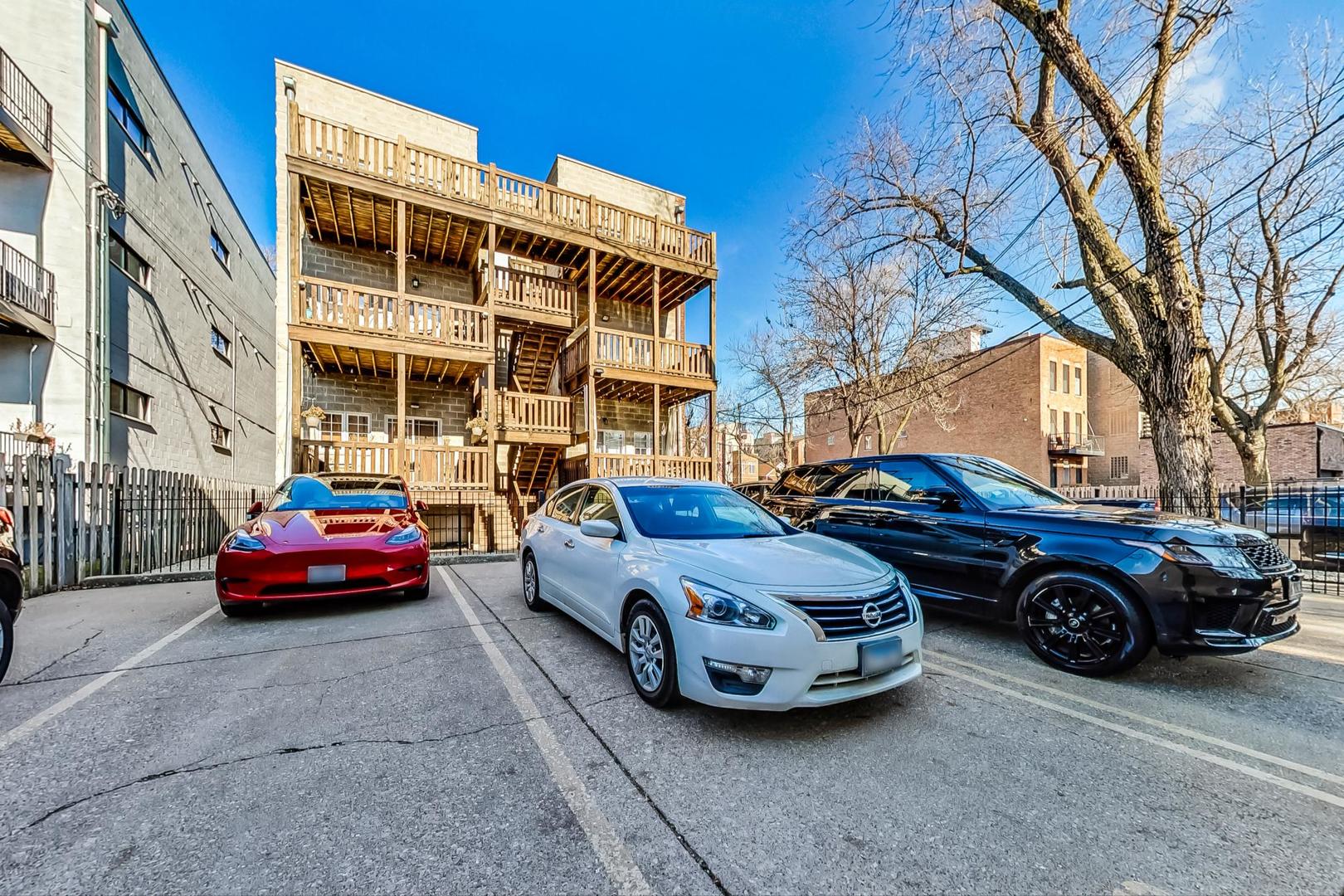1903 W Armitage Avenue Unit: 2W