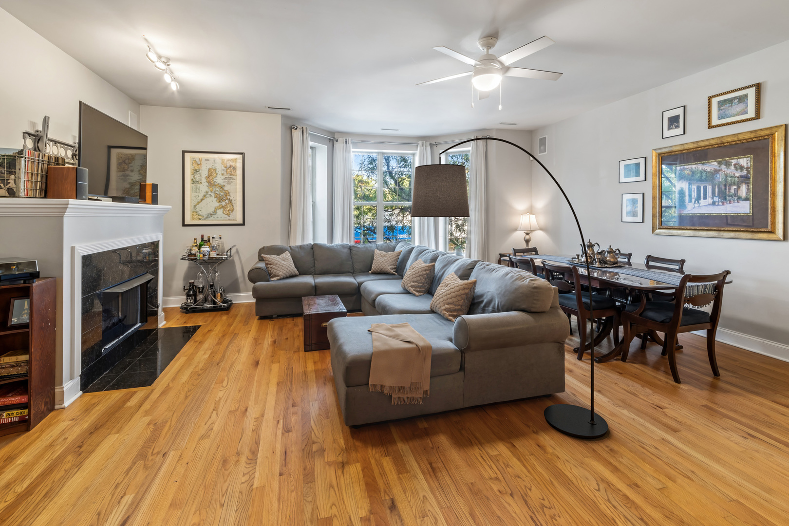 1807 W Addison Street Unit: 2E