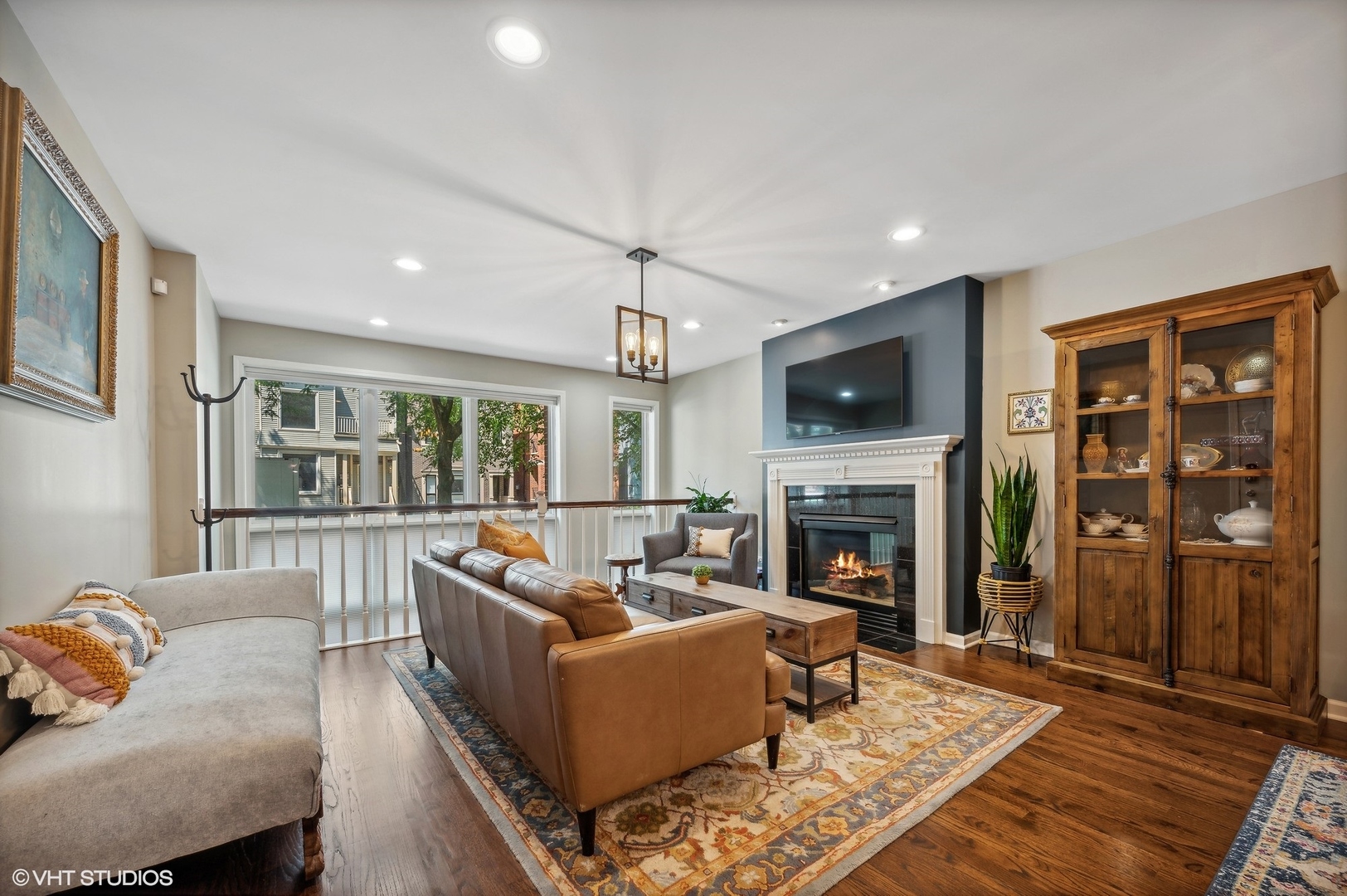 3217 N KENMORE Avenue Unit: 1