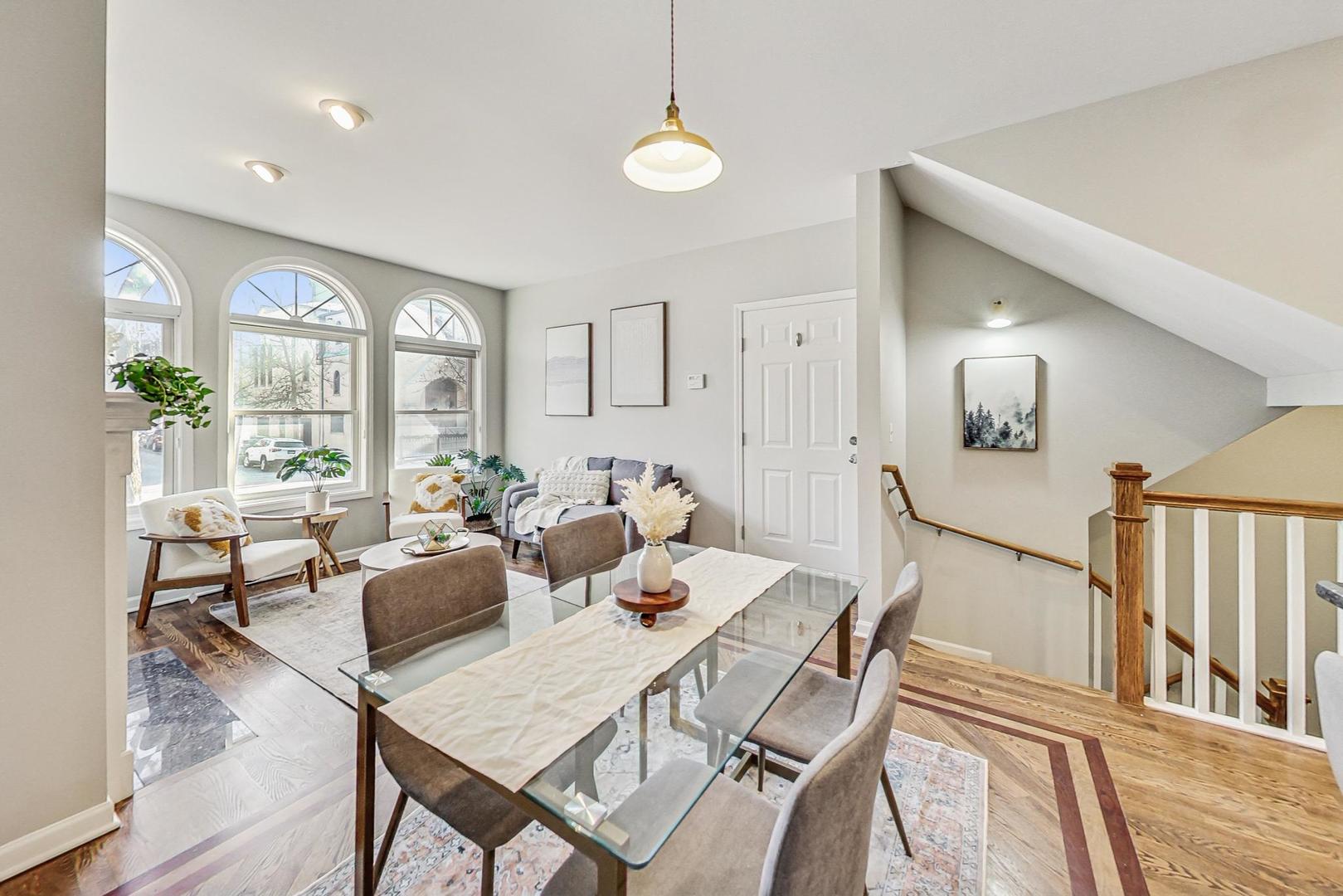 922 N Wood Street Unit: 1