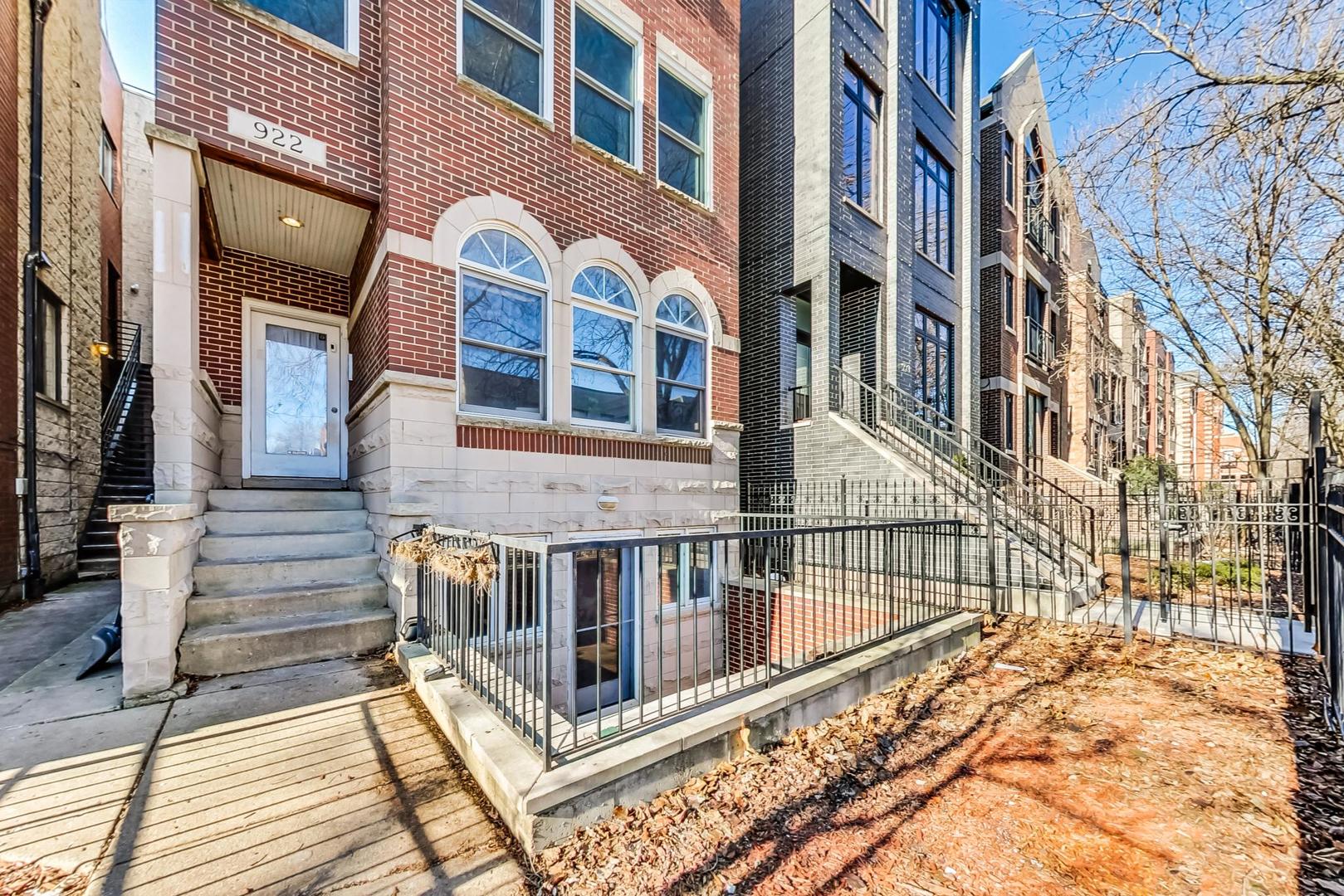 922 N Wood Street Unit: 1