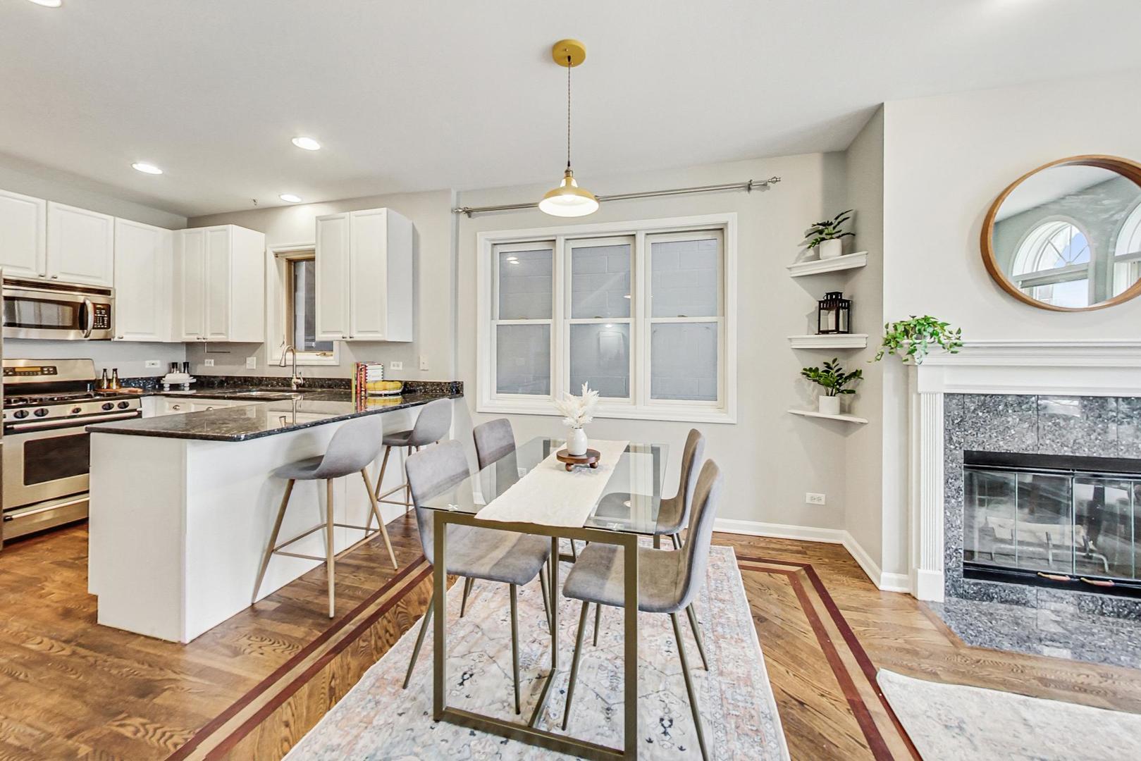 922 N Wood Street Unit: 1