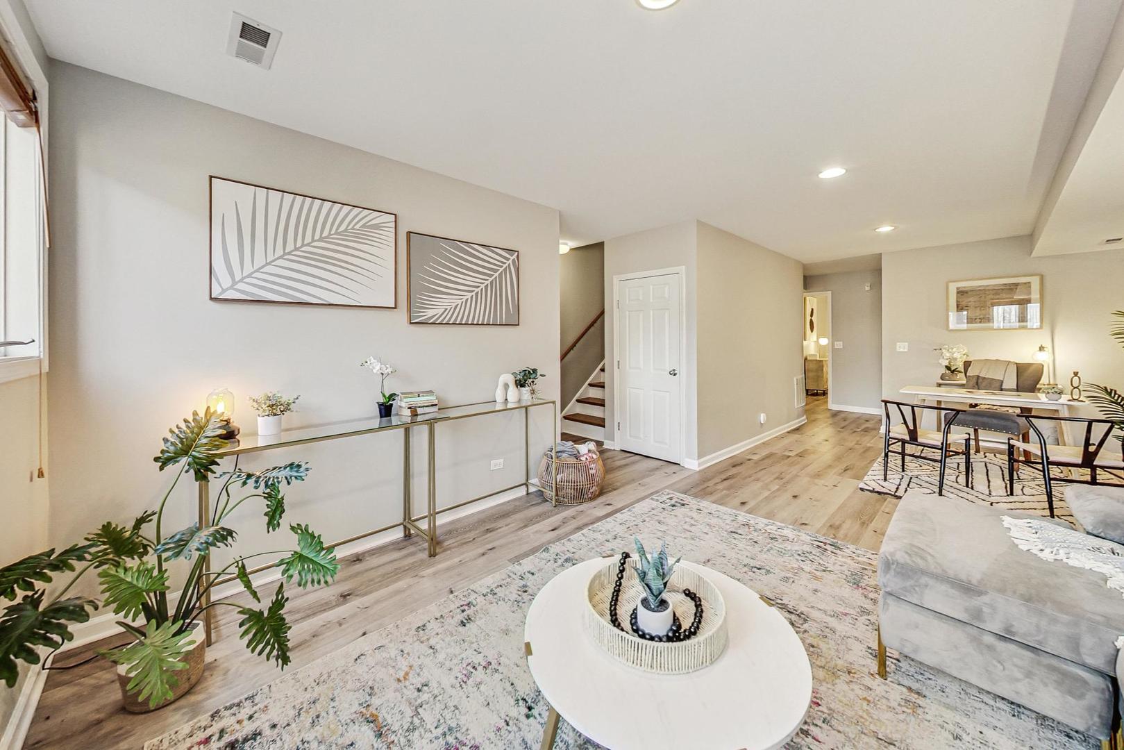 922 N Wood Street Unit: 1