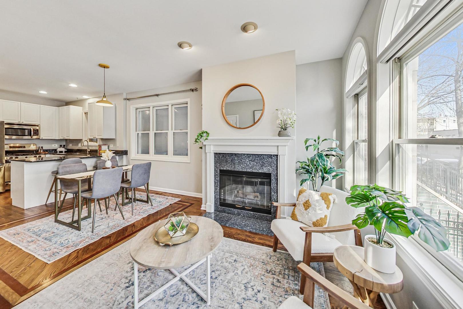 922 N Wood Street Unit: 1