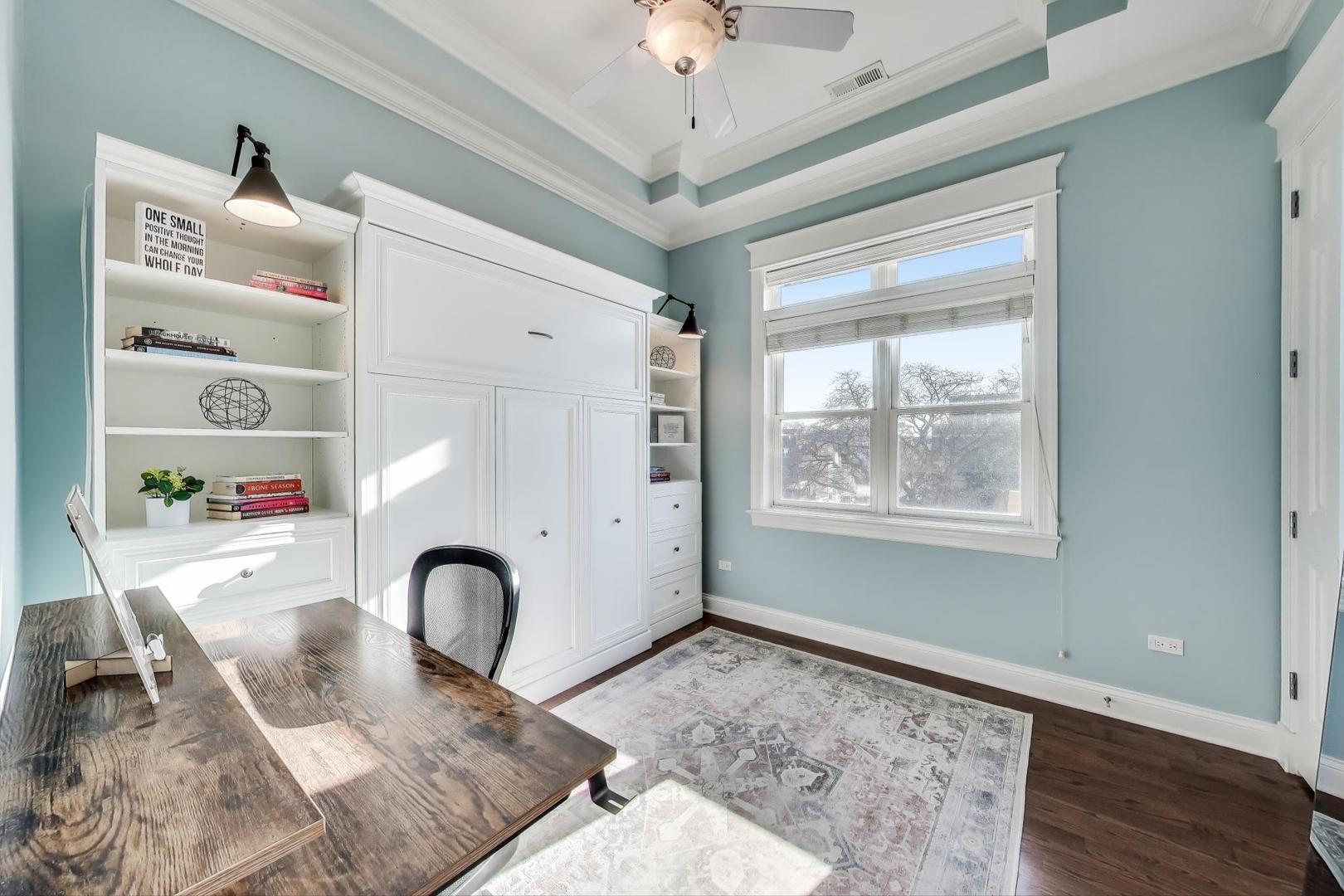 3218 N DAMEN Avenue Unit: 3S
